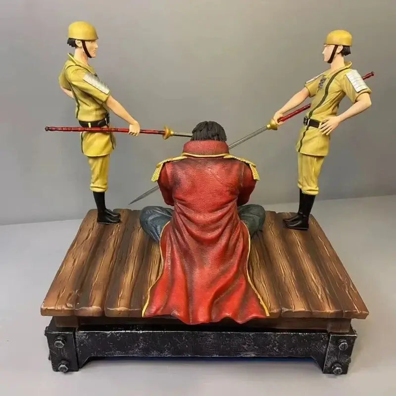 One Piece Execution Platform Roger figure statue depicting Roger in an iconic scene with two soldiers.