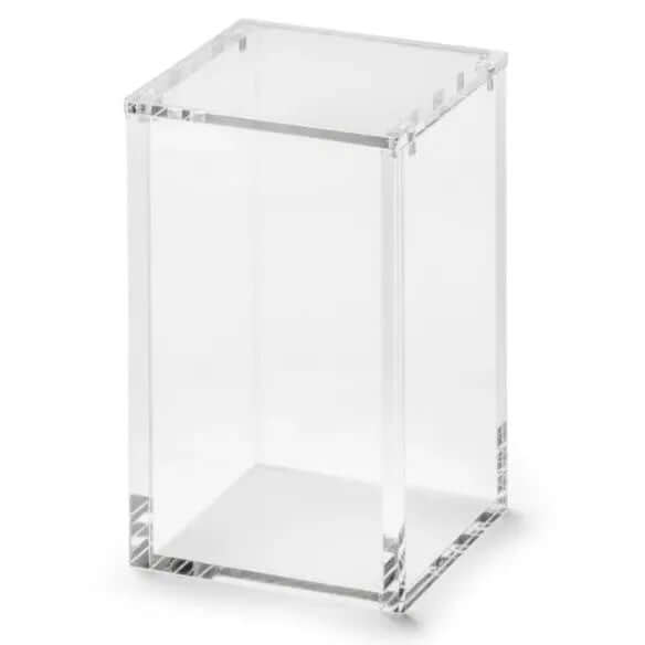 Espositore acrilico magnetico per carte TCG, elegante e protettivo per collezionisti di carte collezionabili.