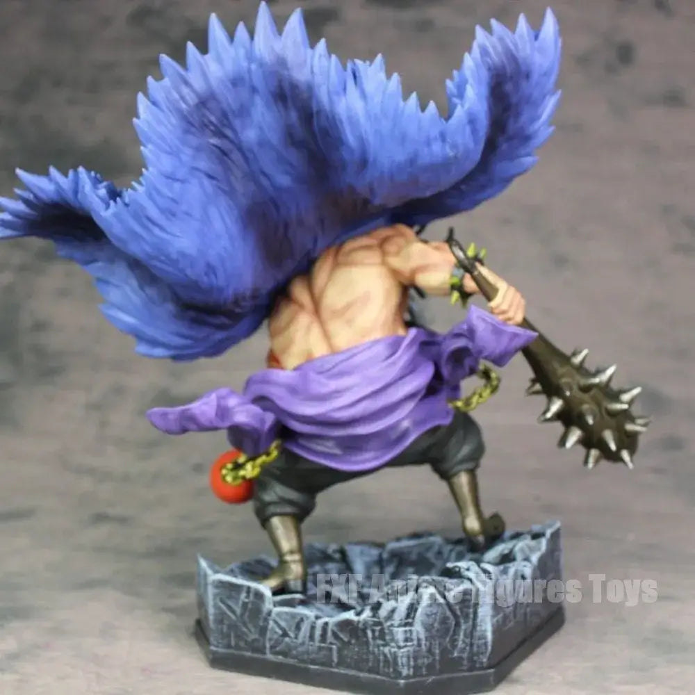 ONE PIECE action Figure Kaidou 30cm, detailed figure showing character's back with purple cape and weapon.